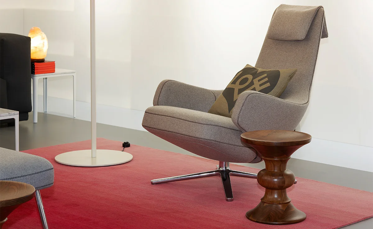 Vitra Repos lounge chair