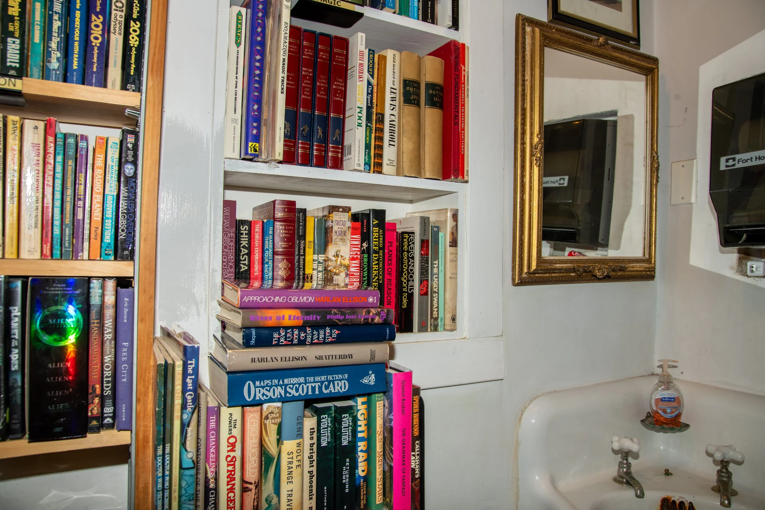 our-bookshop-web-13.jpg