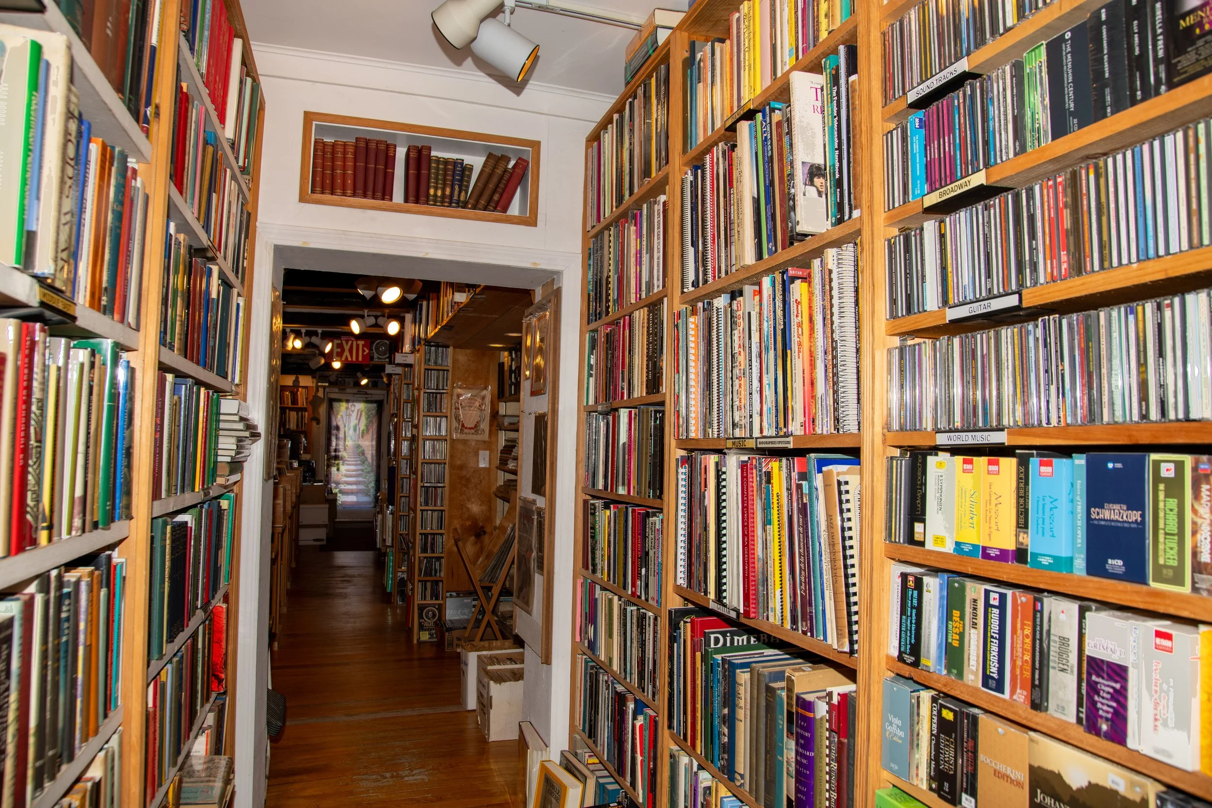 our-bookshop-web-4.jpg