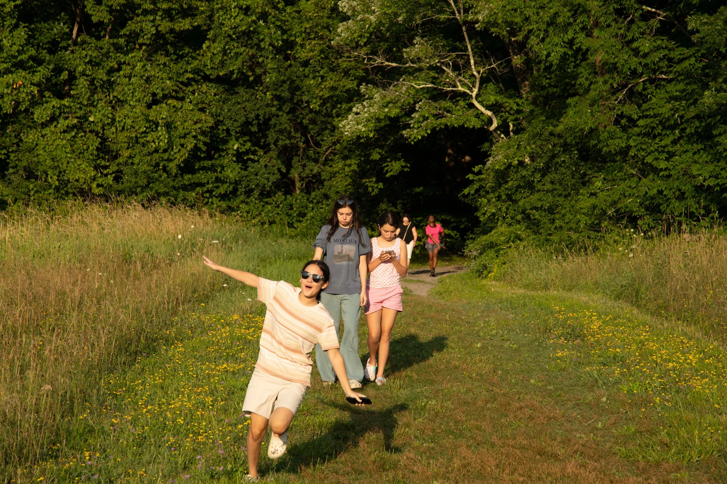 Poet's-Walk-with-Grandkids-size-14.jpg