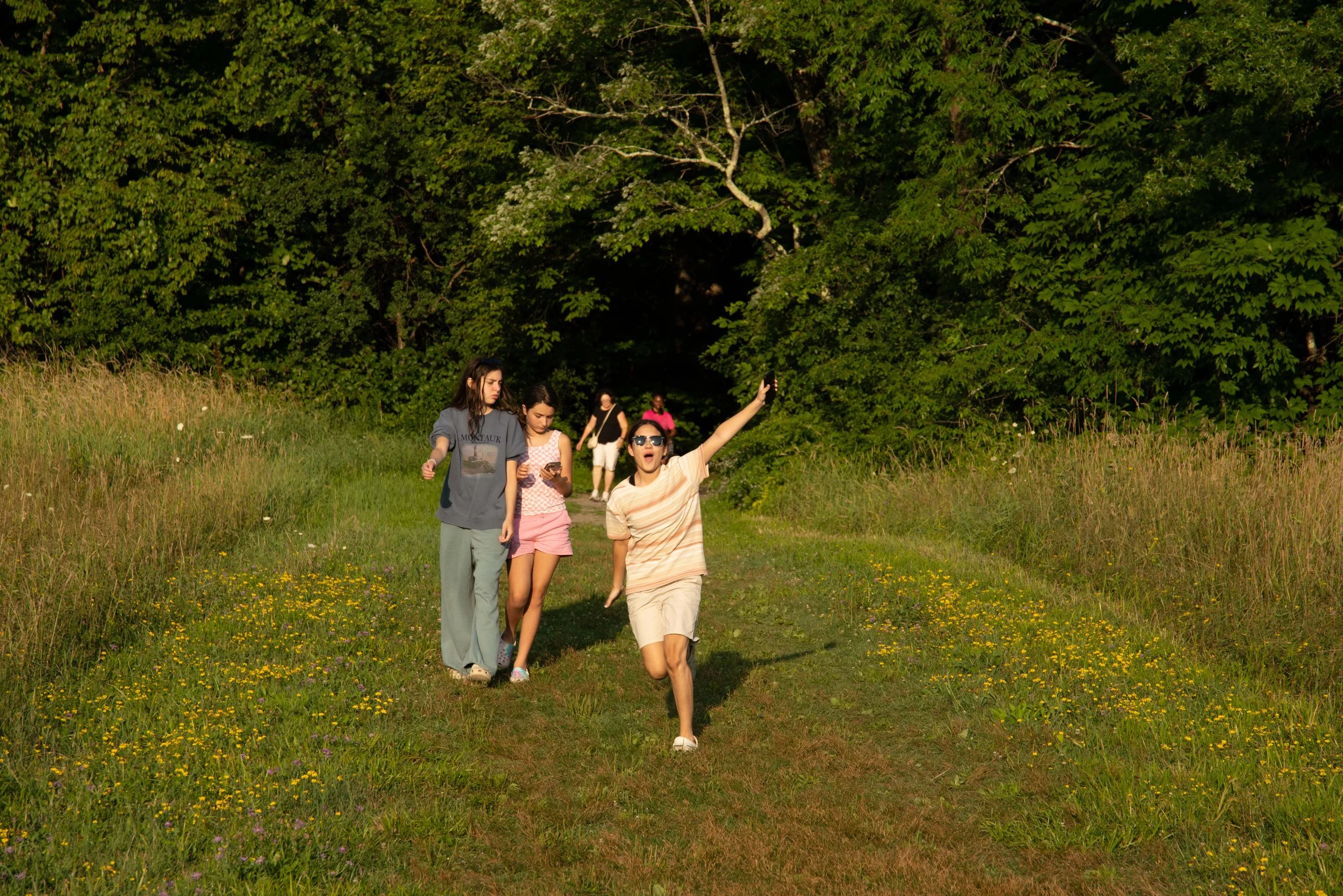 Poet's-Walk-with-Grandkids-size-13.jpg