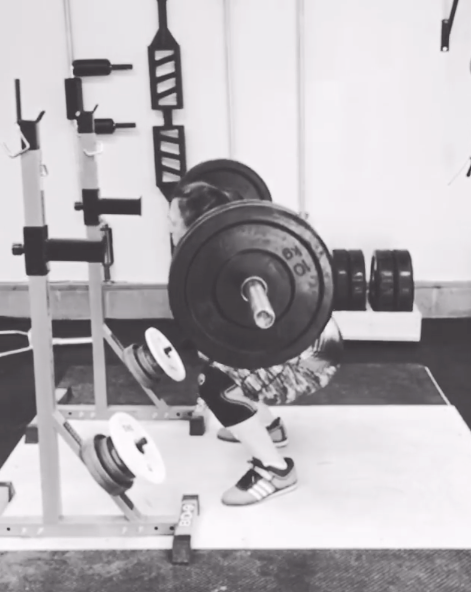 Wendy Squatting 80kgs for reps