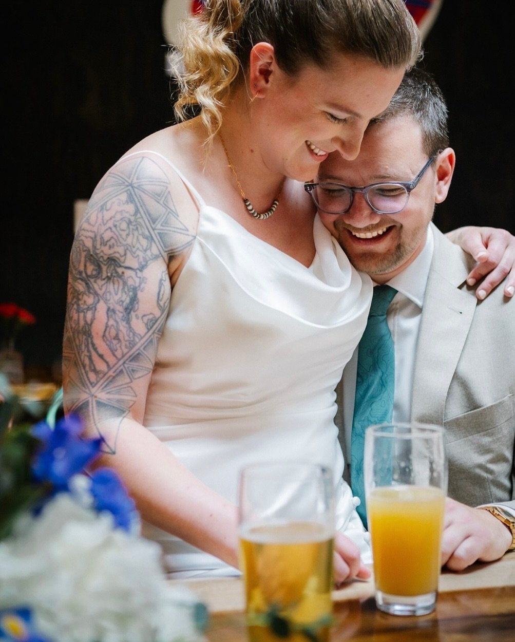 while i was spending my last days in london - my associate team captured this super fun loving couple at their laid back, non traditional wedding day - a couple who favored a more fully documentary style for their photography and damn my team deliver