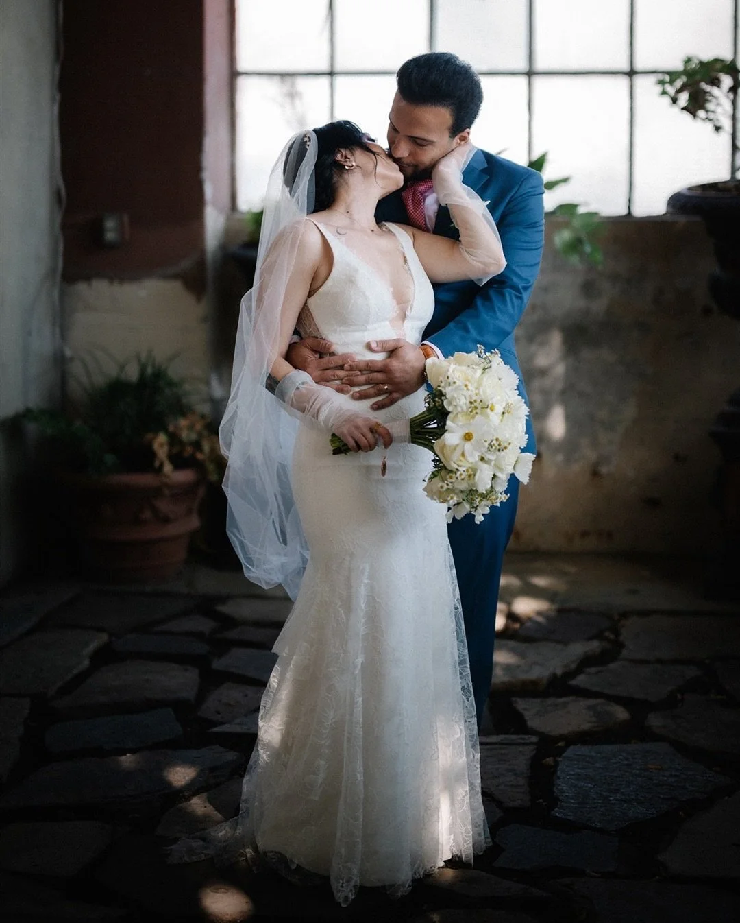 a stunning persian wedding at the ruins in seattle ✨ this celebration was filled with rich traditions &mdash; from meaningful ba&rsquo;hai faith readings by the bride&rsquo;s family to a heartfelt facetime with the groom&rsquo;s parents joining from 