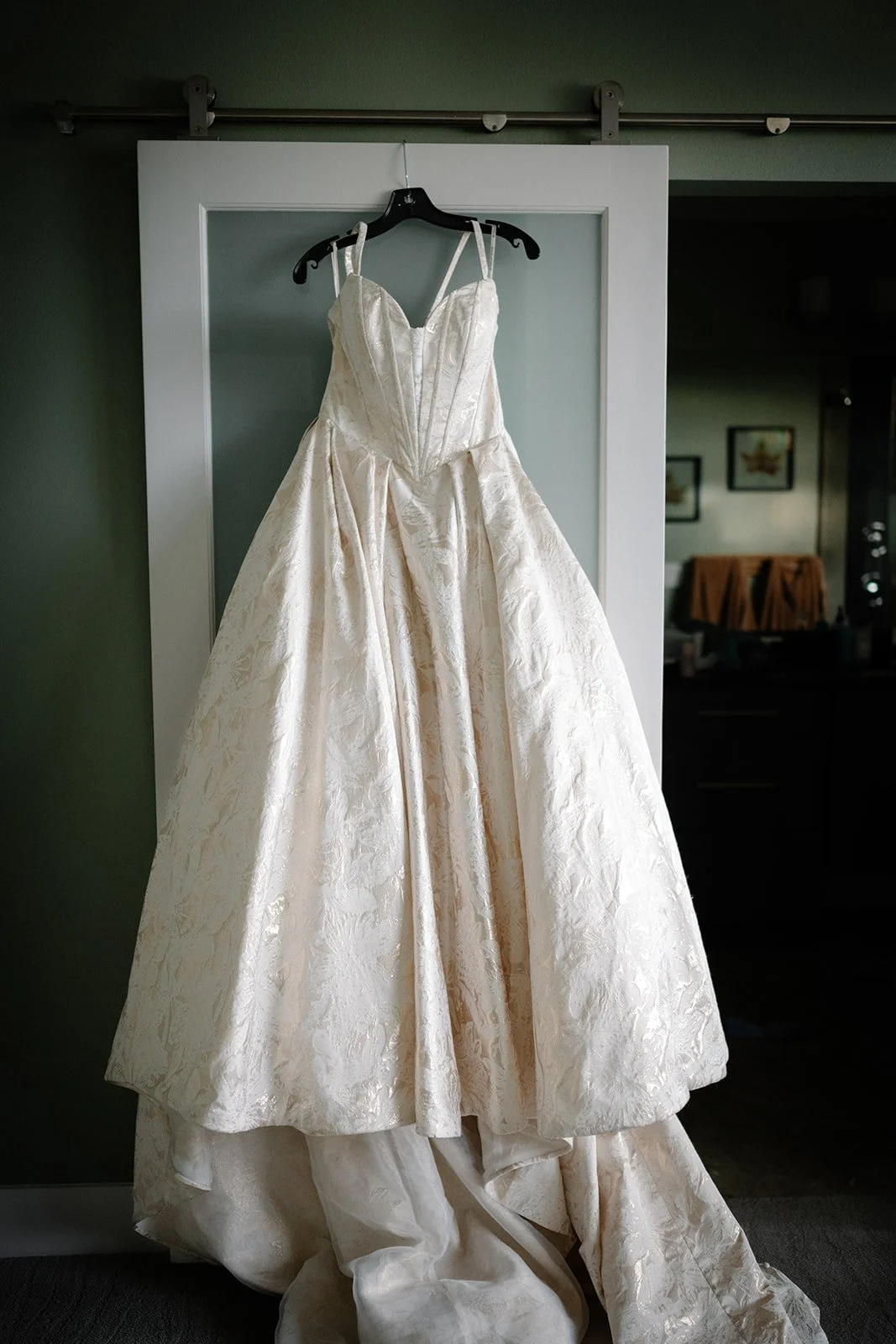 elegant wedding dress