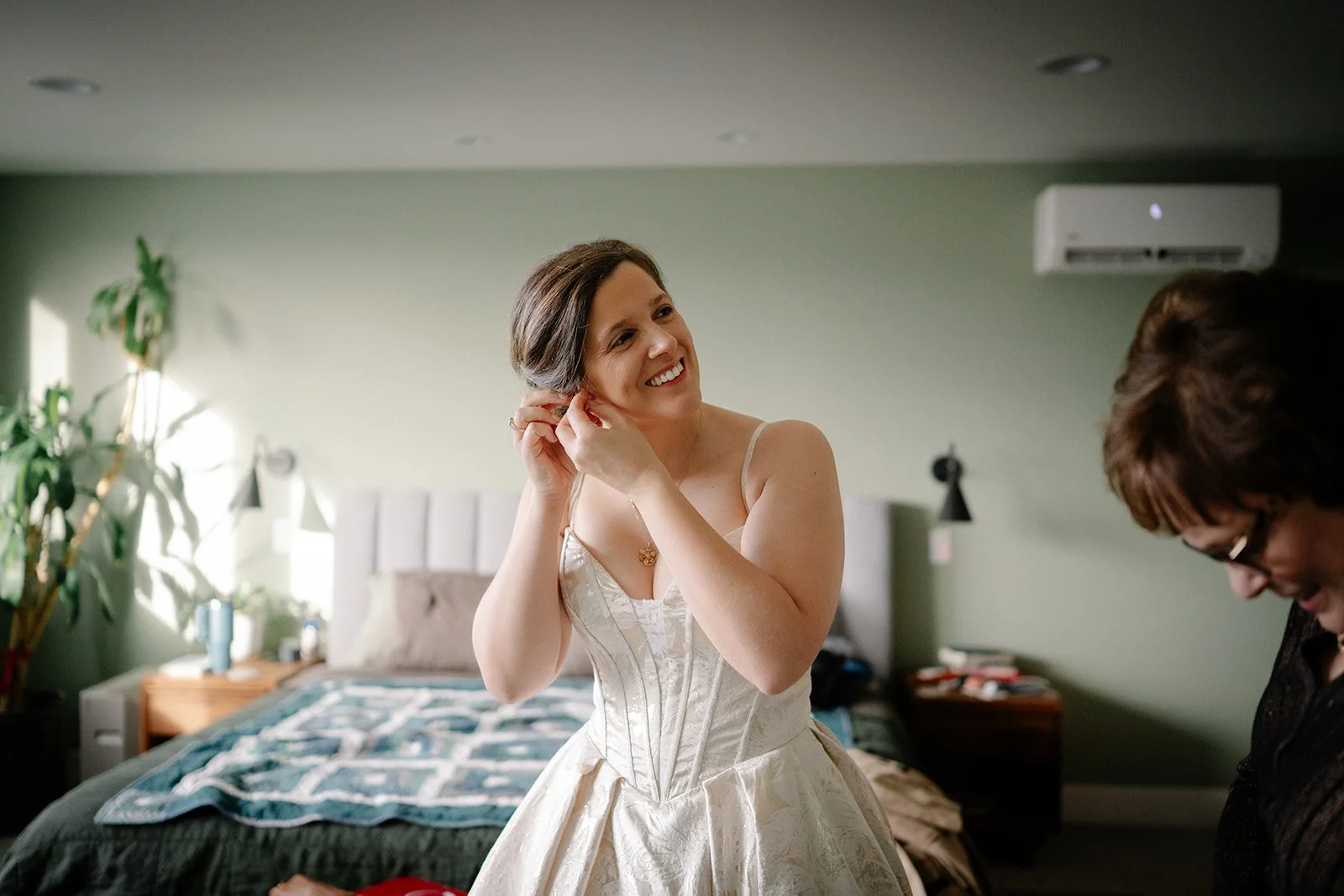 candid bride getting ready moments