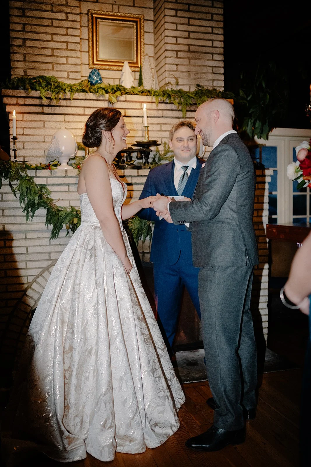 small restaurant wedding ceremony at il nido in west seattle