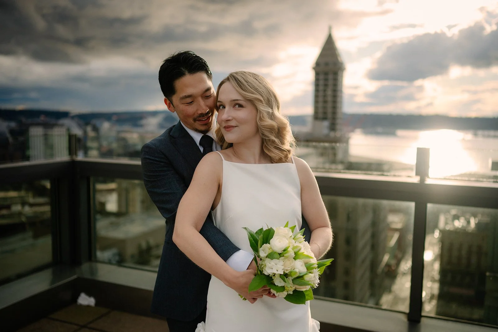 elopement couple on the rooftop of the seattle municipal court during their elopement day