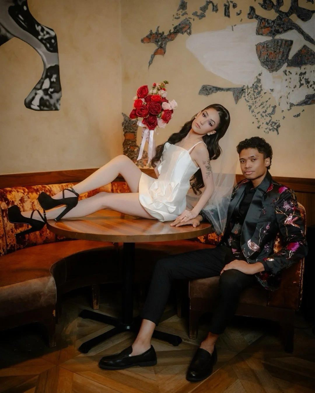 til death do us part, and they meant it in the most fashionable way possible. 🖤

this styled editorial with @styledshootsbysouthernbride and @southernbride magazine was shot entirely inside the palms resort in las vegas. the portraits happened at gr