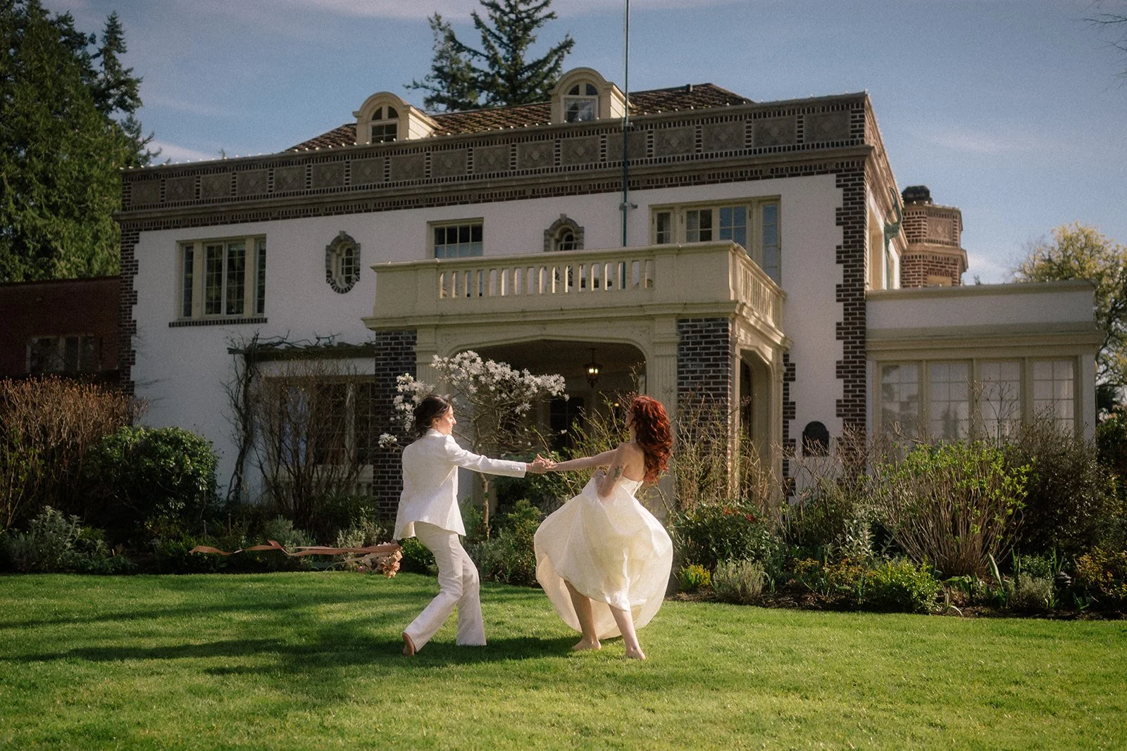 your guide to a Lairmont Manor wedding in Bellingham, WA