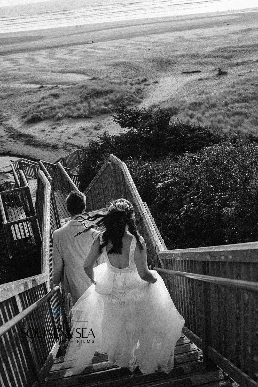 romantic coastal seabrook wa wedding portraits 
