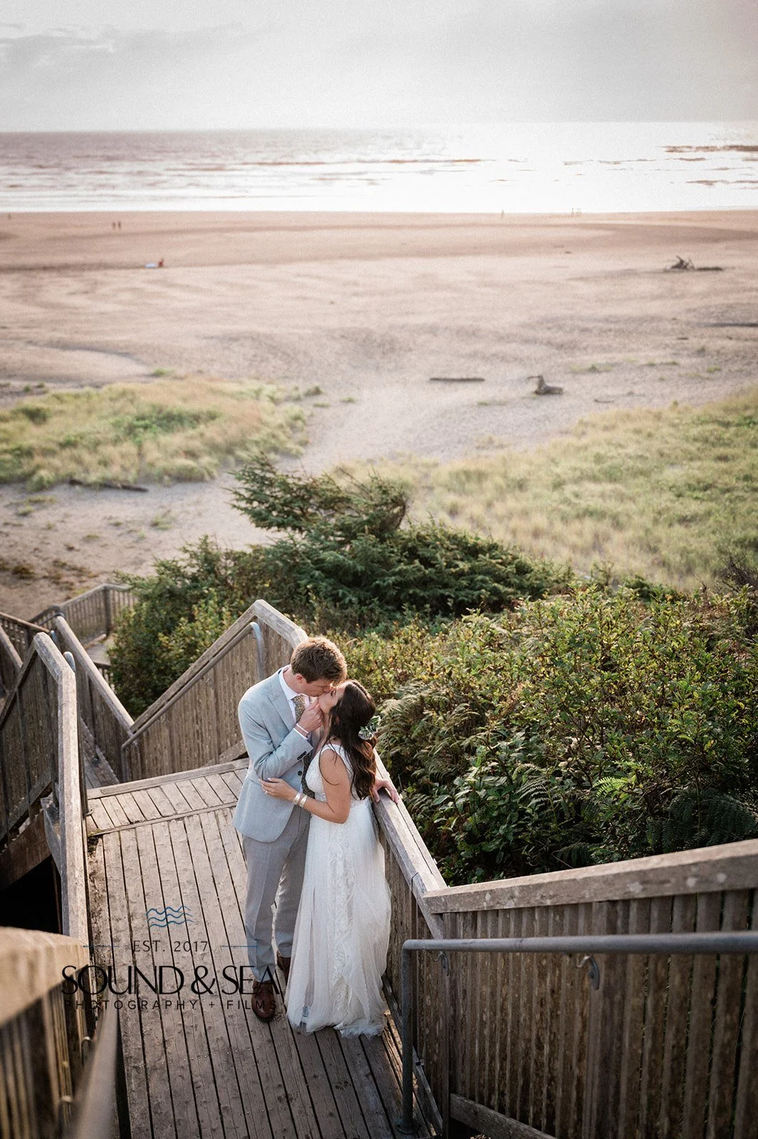 romantic coastal seabrook wa wedding portraits 