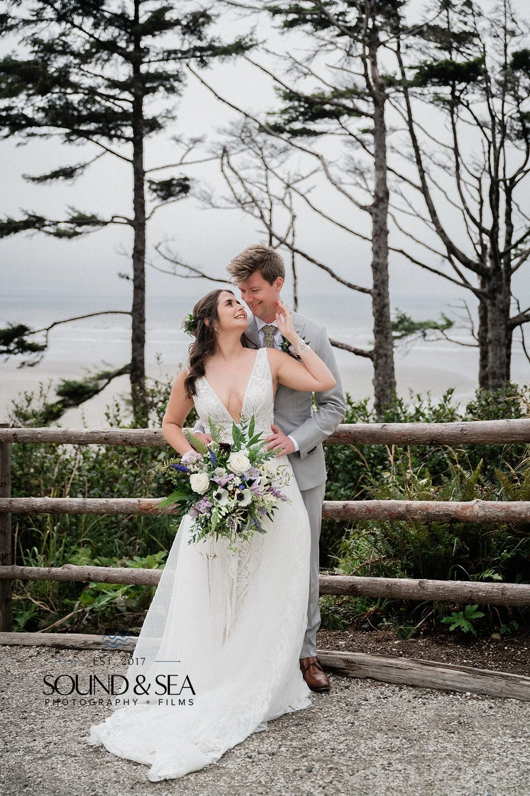 romantic coastal seabrook wa wedding portraits 
