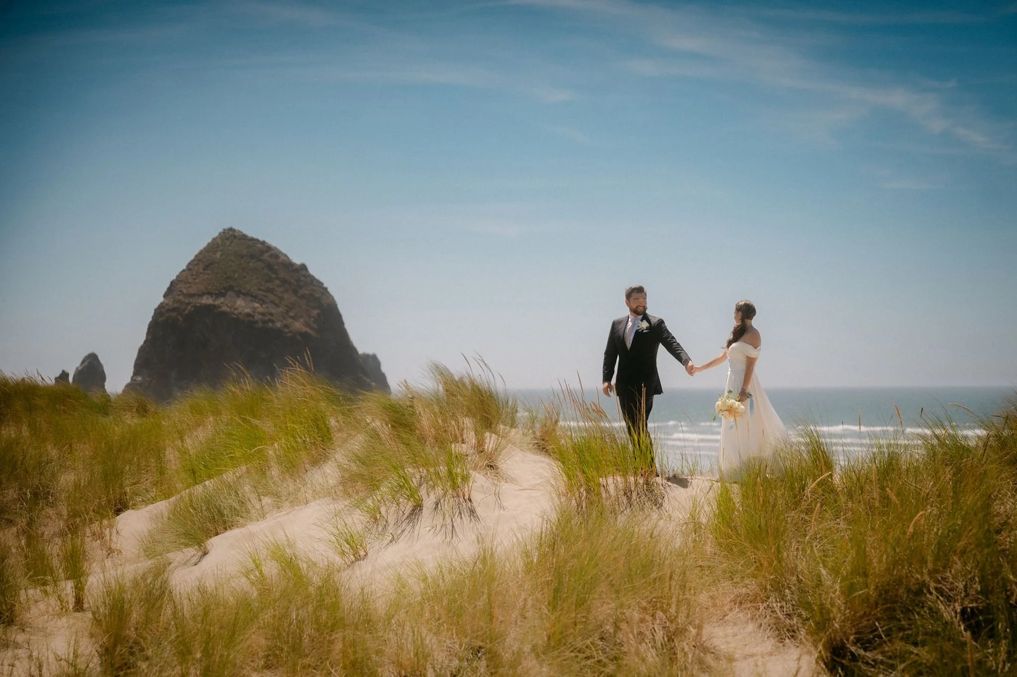 How to Plan a Cannon Beach Wedding on the Oregon Coast