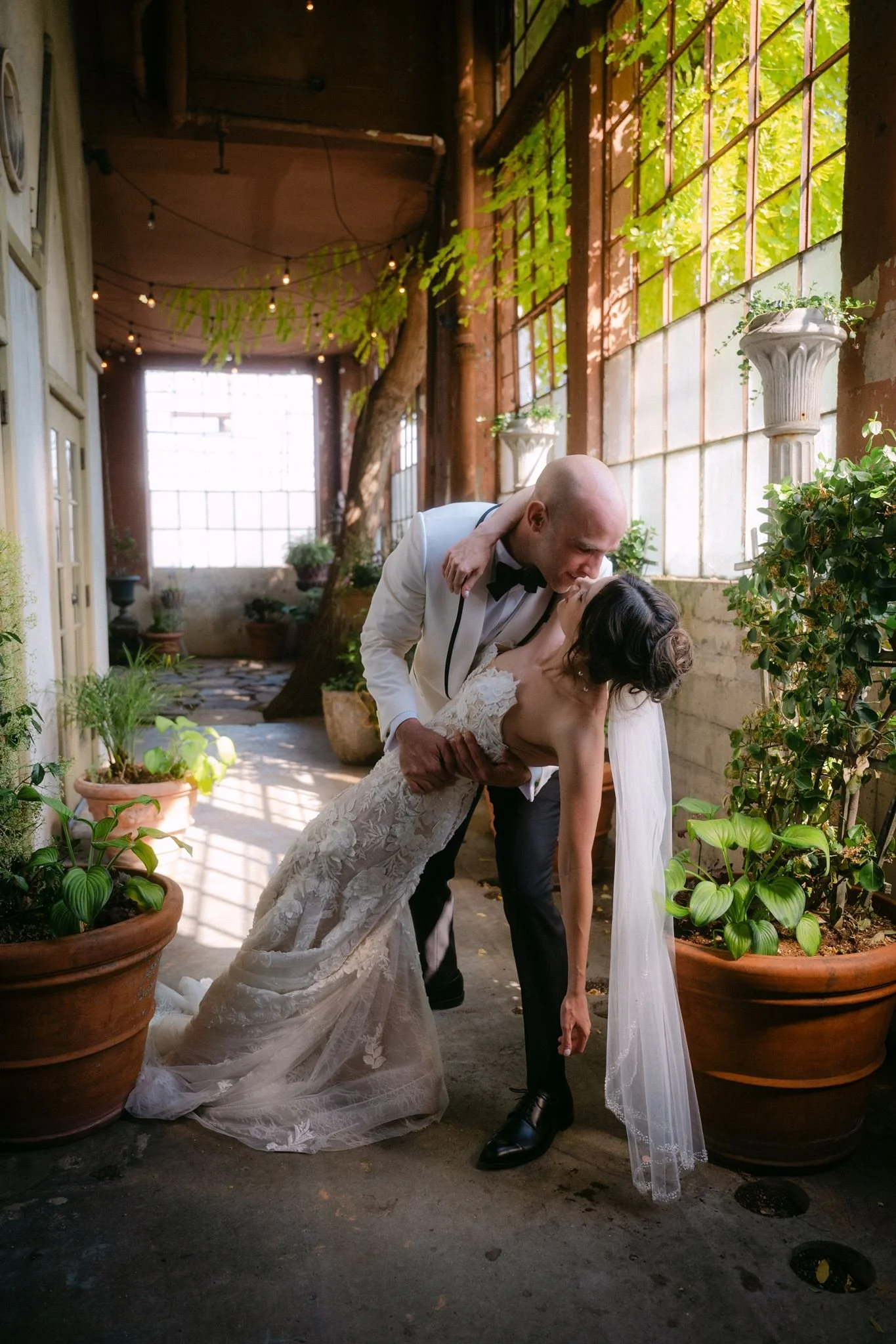 wedding couple at the ruins wedding venue in seattle