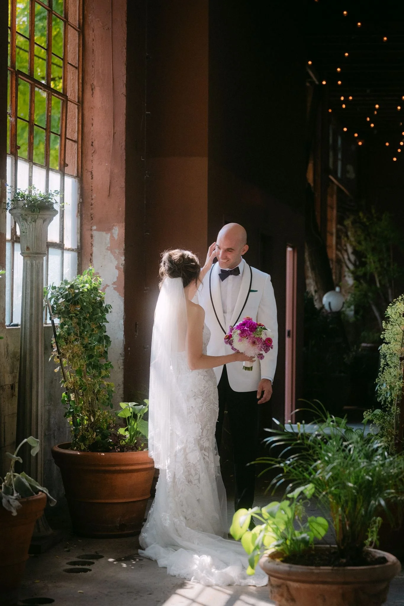 wedding couple at the ruins wedding venue in seattle
