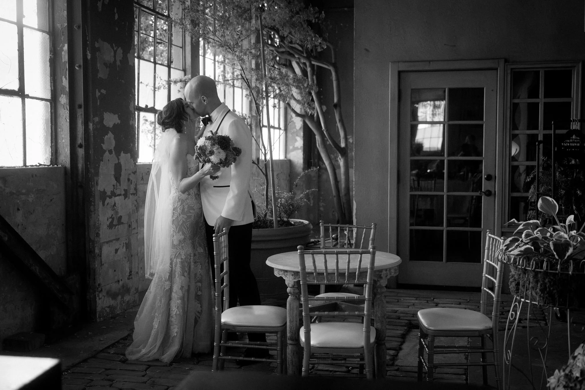 wedding couple at the ruins wedding venue in seattle
