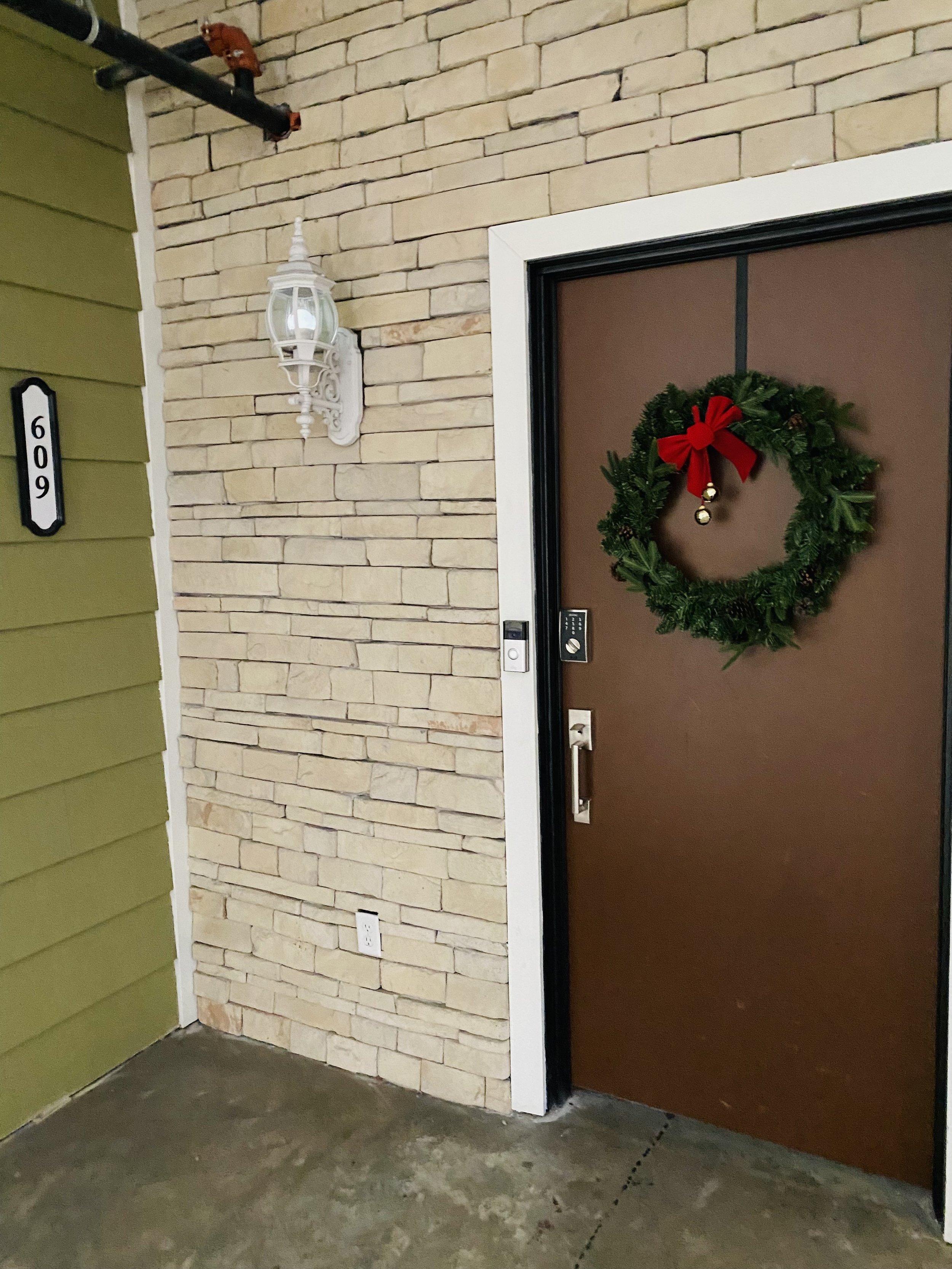 Holiday Door 609
