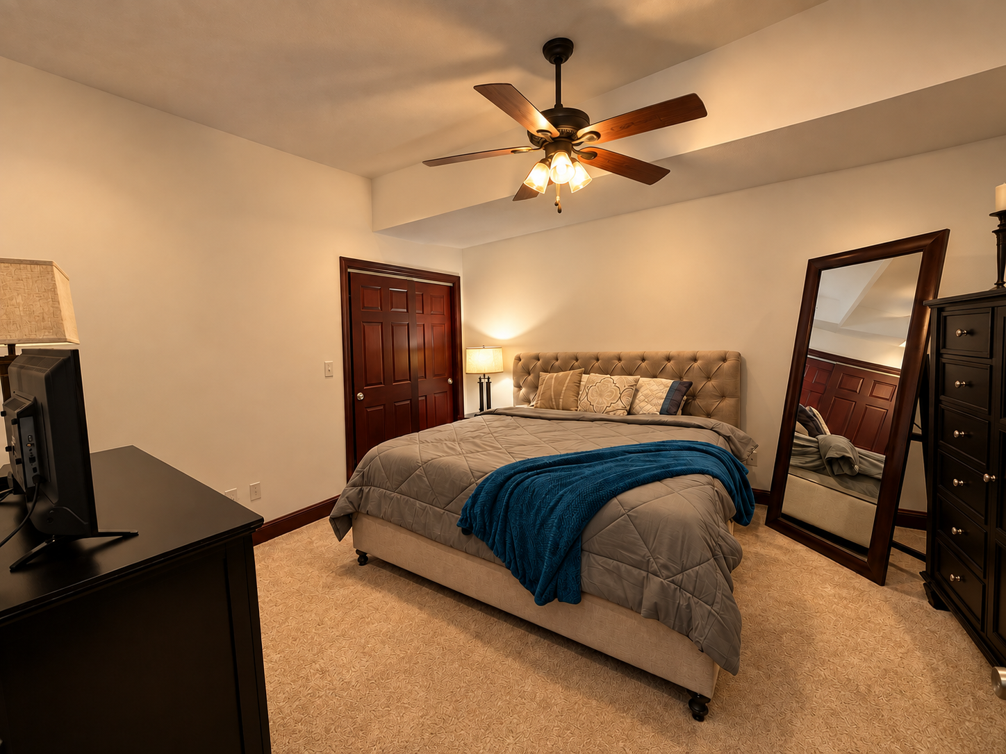 Cozy Bedroom Without Recessed Lights.png