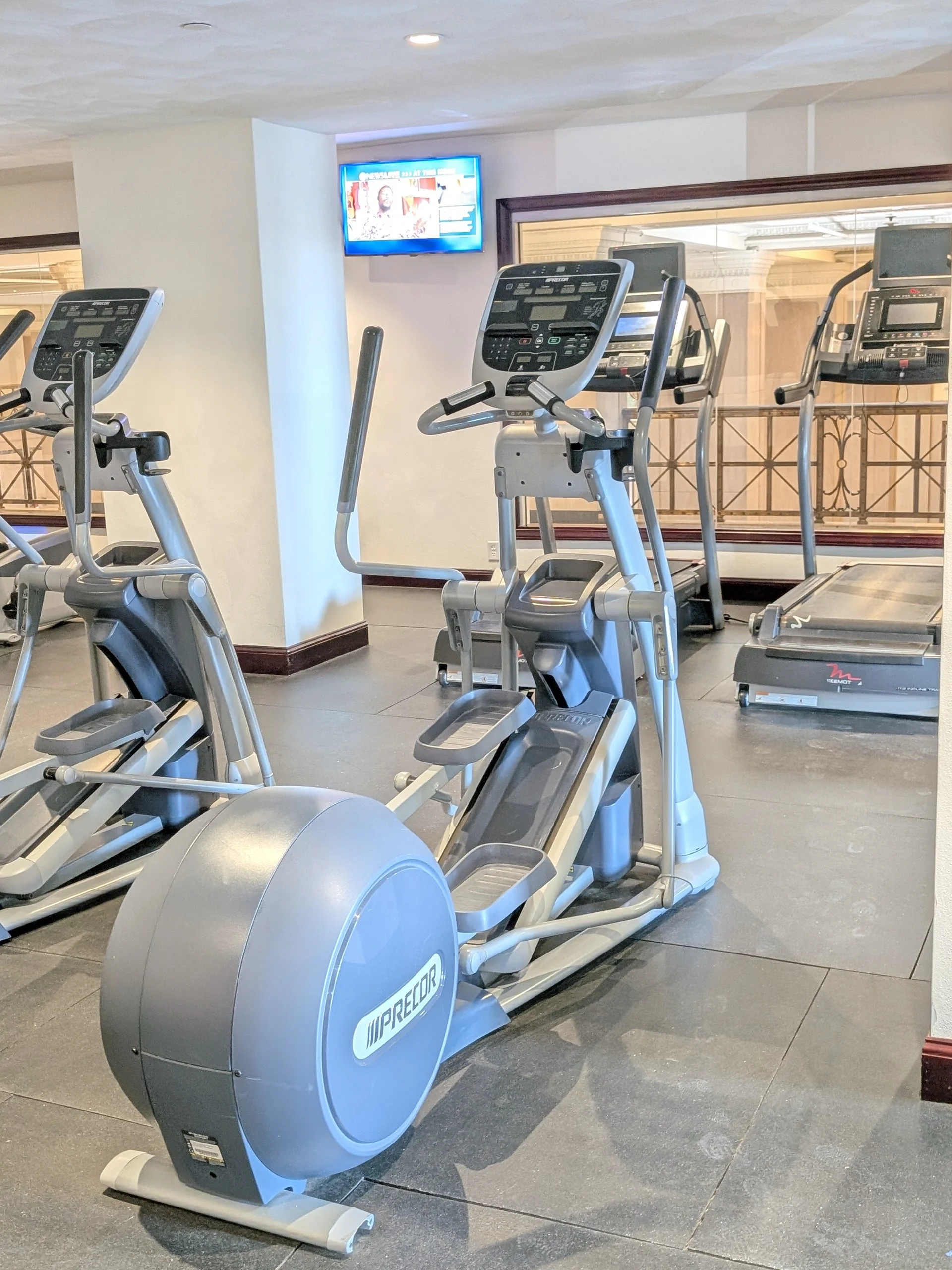 24/7 Fitness Center