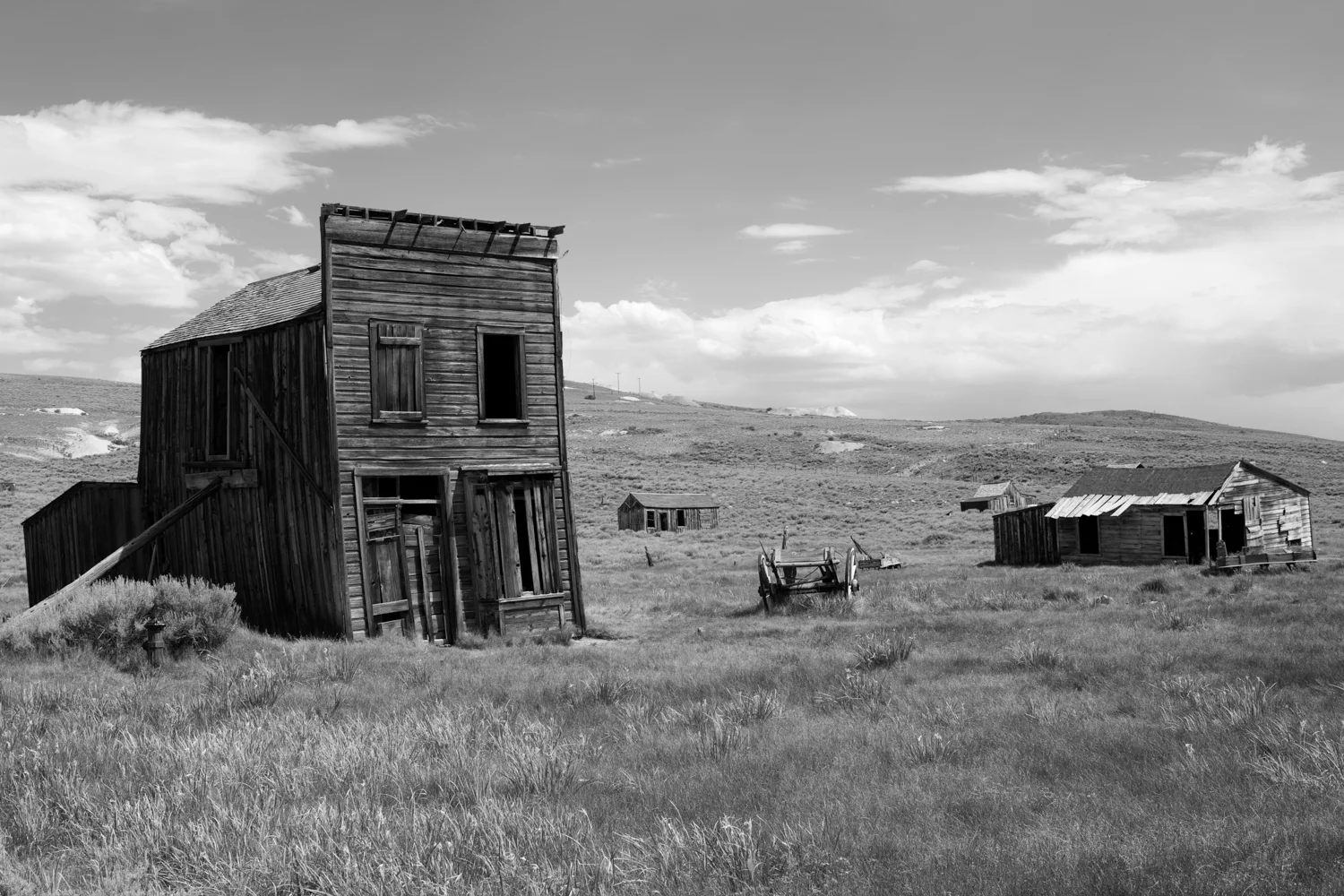 20090717-bodie_shacks.jpg