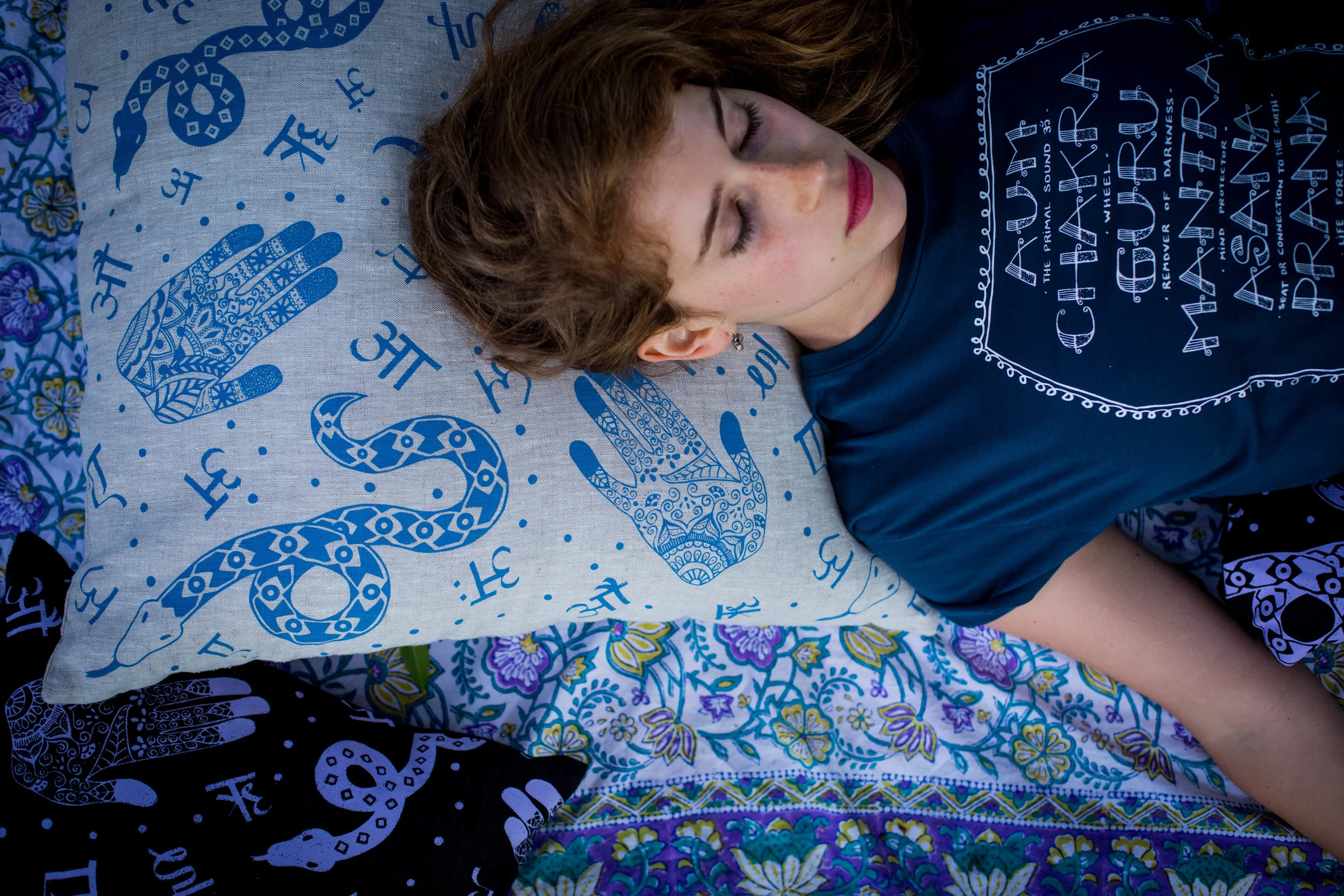 cushion linen yoga handmade shushumna henna yogitown