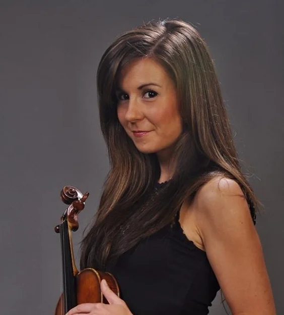 Barbora Kolarova, Classical Violinist