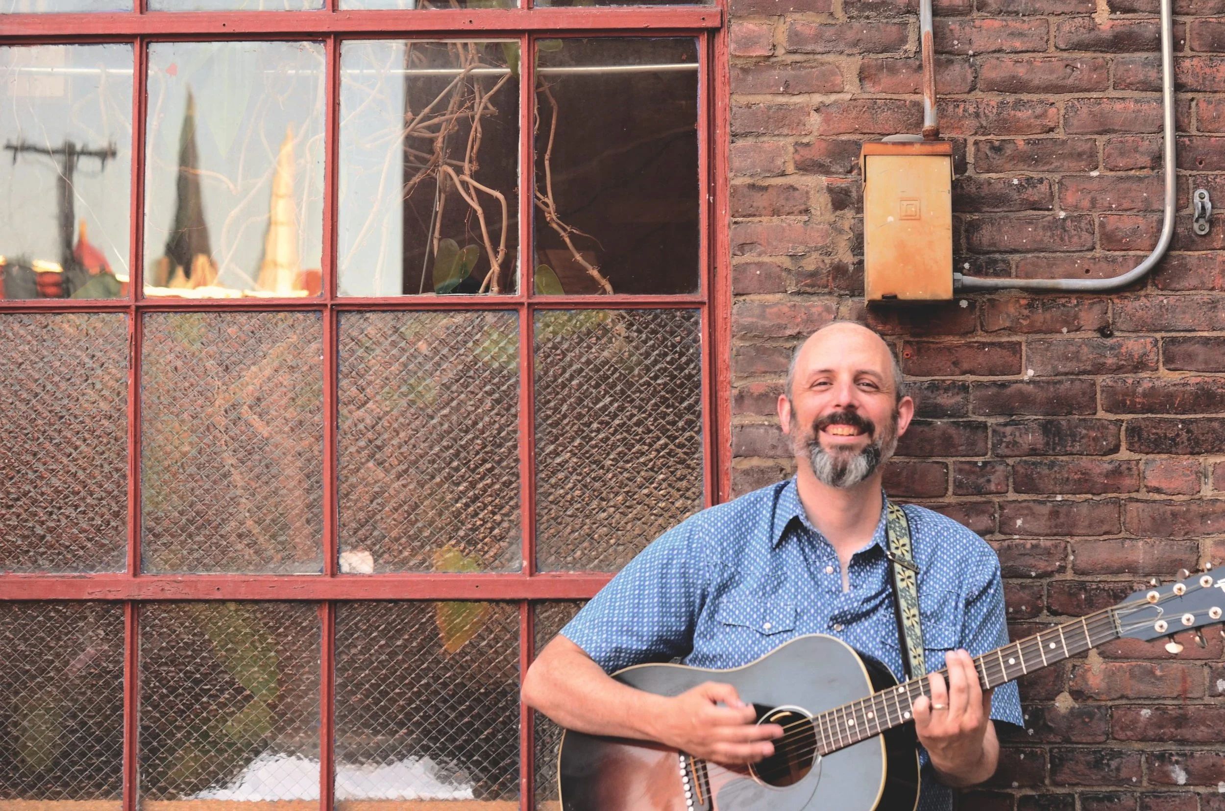 Lobby Concert: Phil Henry, singer/songwiter