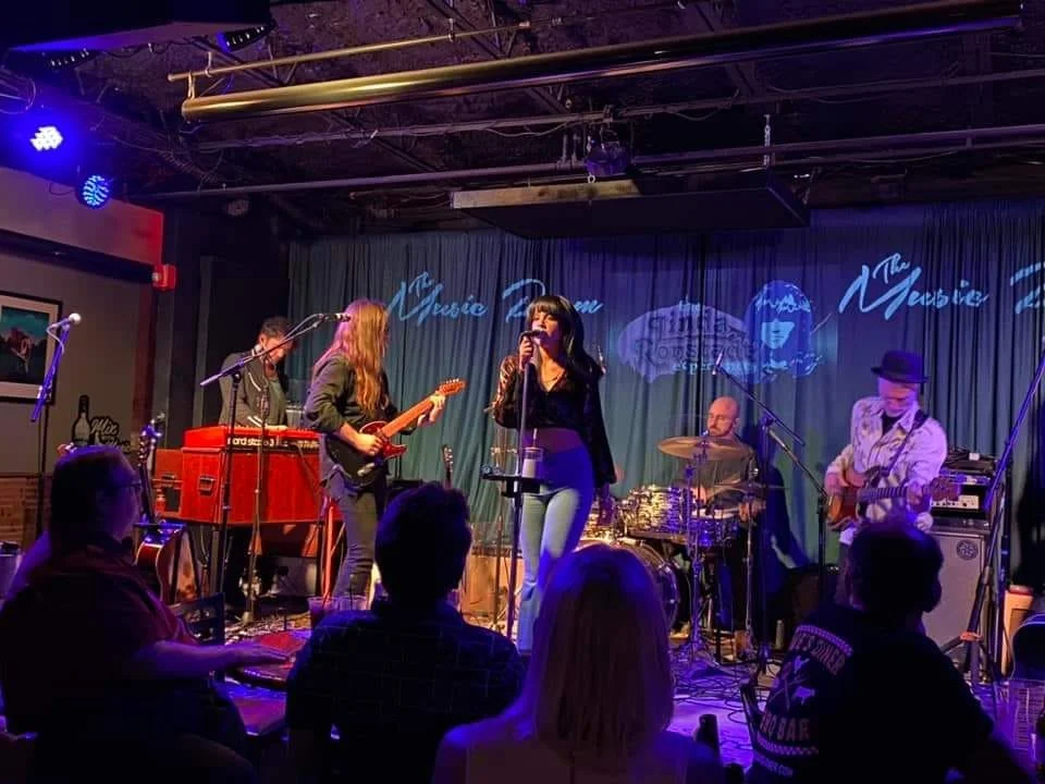 The Linda Ronstadt Experience