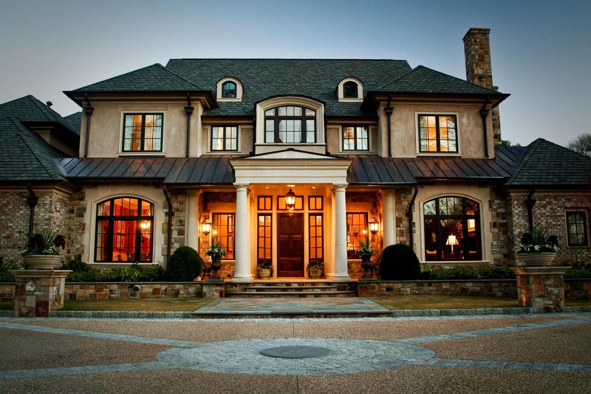 A large luxury home in the Buckhead area of Atlanta. Project completed while employed as a Project Manager for Kemp Hall Studio which was the Architect of record.