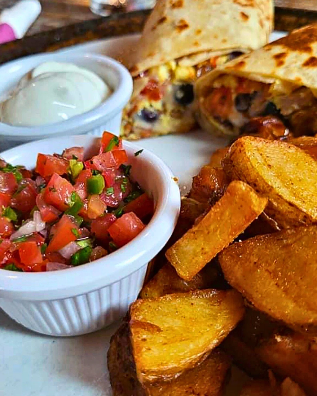 Saturday's looking pretty stacked UP at Natty Macs! 👀👏

Brunch served till 3:30pm or slide thru for some dinner + March Madness running ALL day on the TV's + Flyers at 4pm...Don't waste a Saturday like this one, WE'RE READY! 😉🍻
~~~
#NatMechanics 