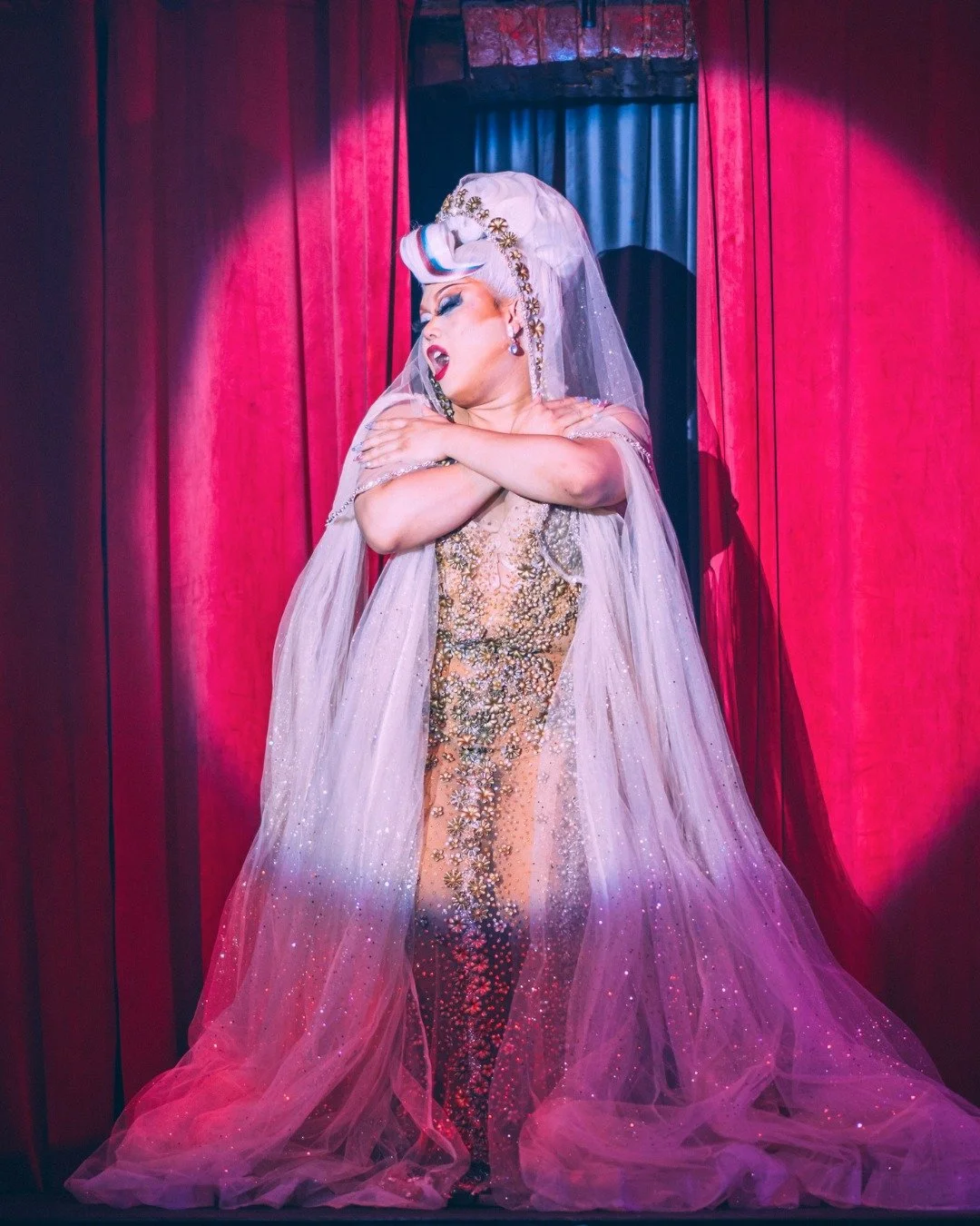 We wanna see you at The Nationals tonight! 🙌 And so do your fabulous hosts, Yari &amp; Jenny Henny - bringing community, creativity, and vibes ALL night! 🎉👏

10 performers. ALL styles. ALL skill levels. You cheer LOUD, they WIN. No cover, Doors at