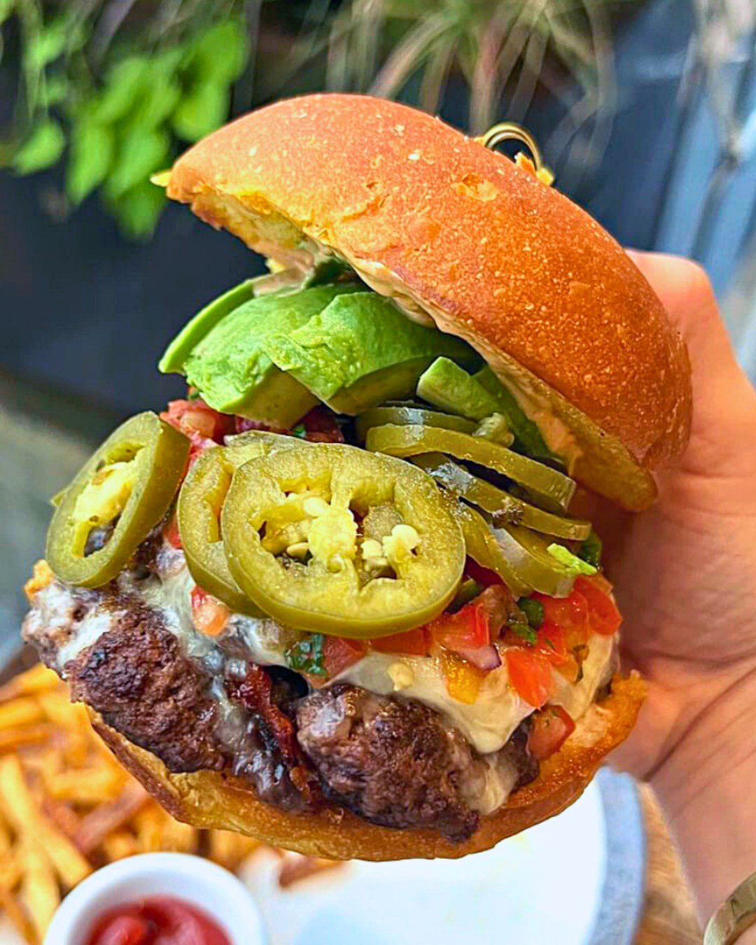 We&rsquo;re gonna go ahead &amp; say it...Natty's Mexican burger might just be your new favorite... 😋👏

2 double smashed patties with avocado, fresh pico, Monterey Jack, chipotle mayo + pickled jalape&ntilde;os w/our house-made fresh fries...

 Yea