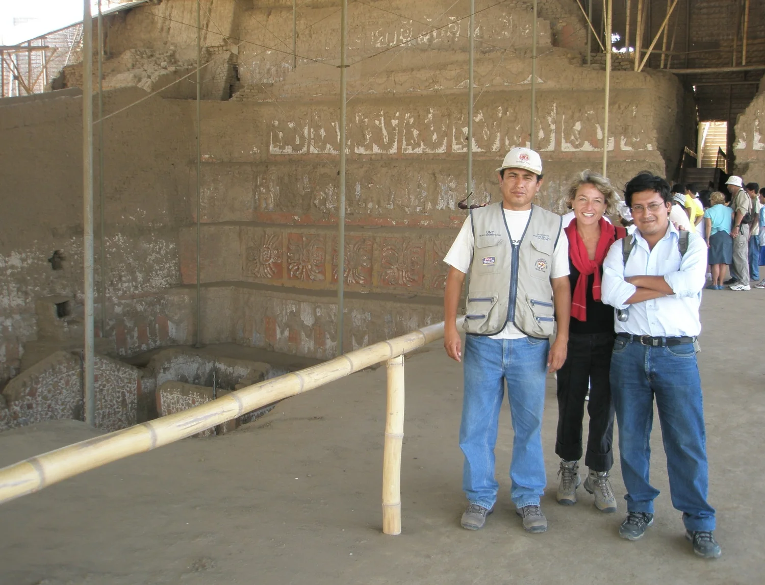 luna with enrique jules jorge.JPG