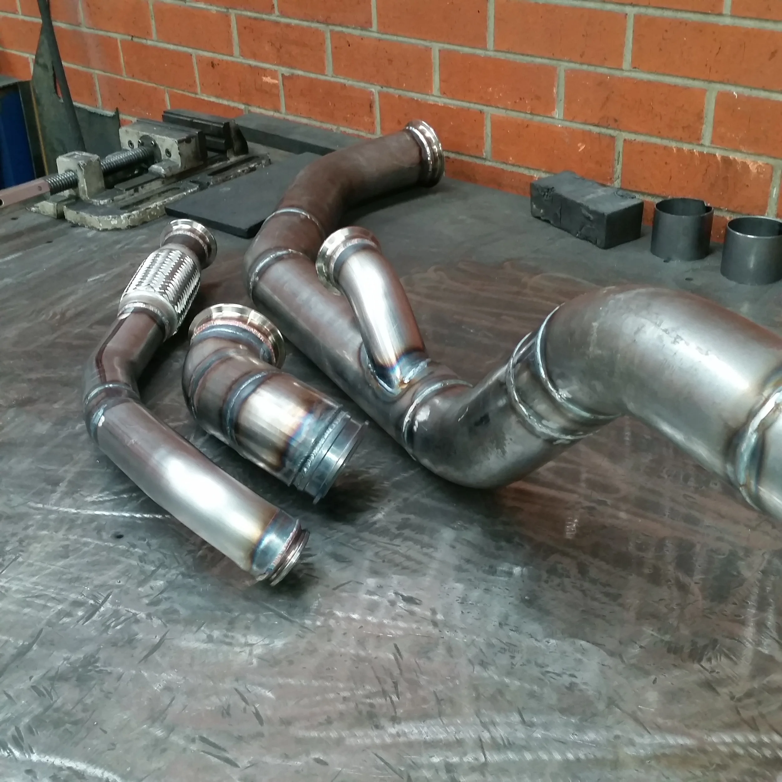Powatone Exhaust Centre, canberrra custom exhaust, 2JZ Supra 3.5in dump pipe, 2in plumb back screamer pipe.jpg