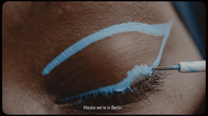 Frame 12 - caroline_koning____flaconi____self-care (1080p).gif