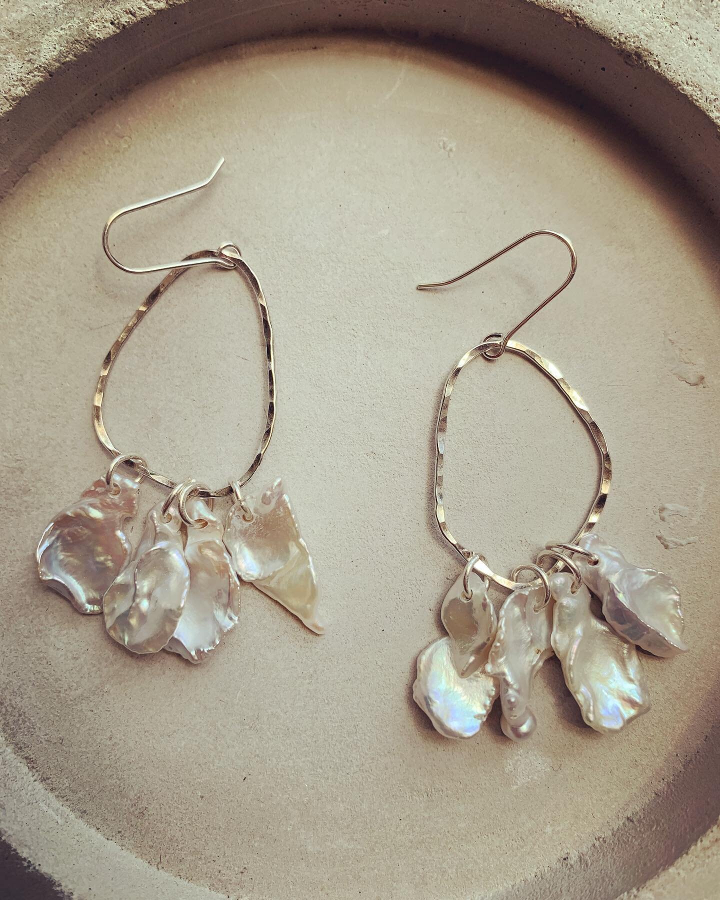 S O M E T H I N G  N E W

Getting ready for @bowerbird.au #chloeshayjewellery #sterlingsilverjewellery #jewellery #jewelry #handmade #earrings #pearls #jewellerydesigner #timeless #asymmetric #asymmetricdesign