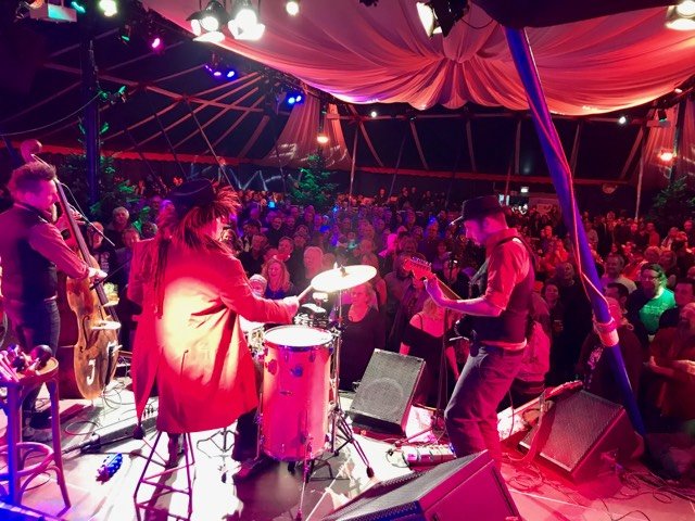Der HEXENKESSEL is back. - Das Live-Musik-Zelt auf dem Tollwood Winterfestival 2021