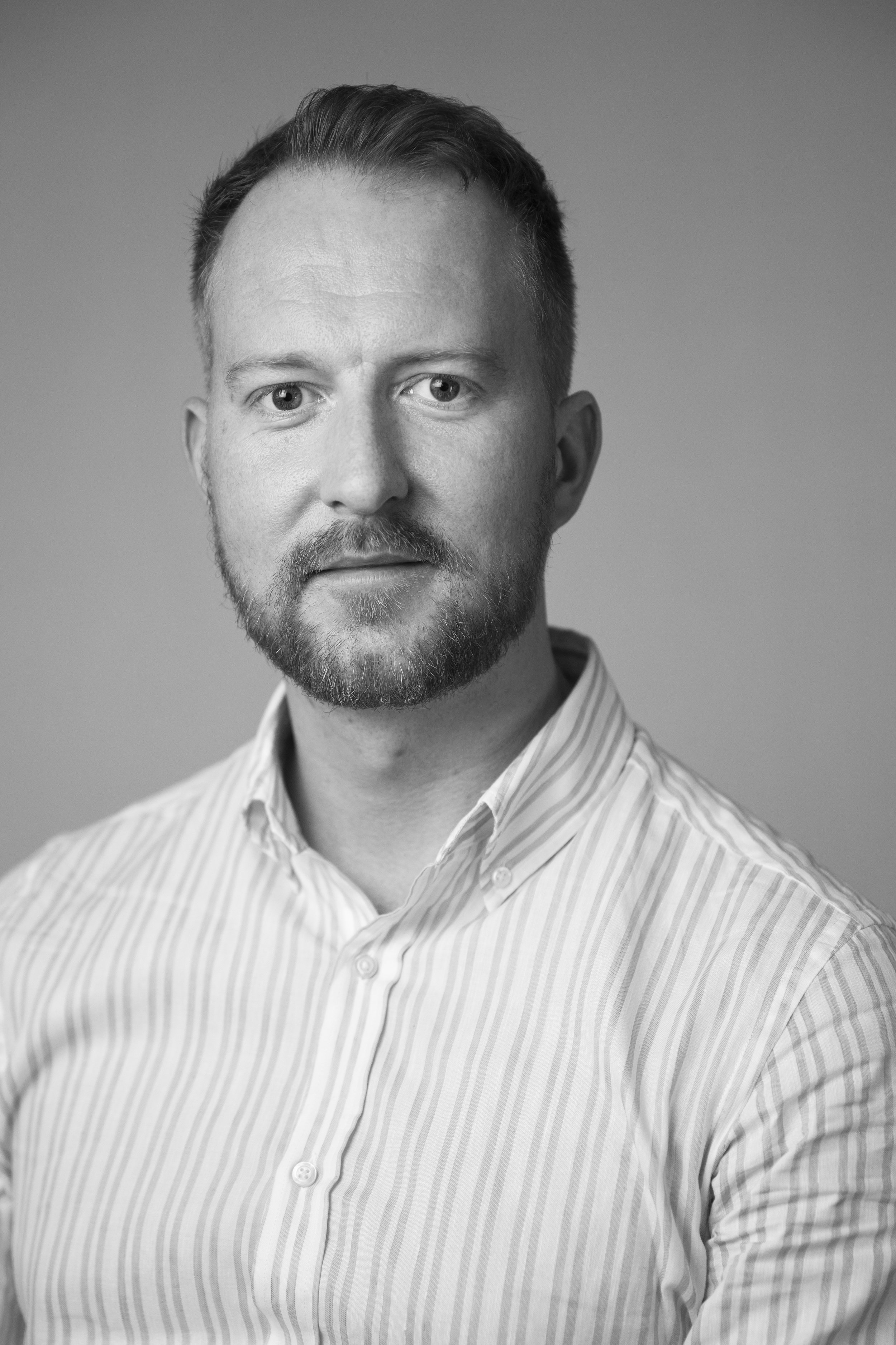 Robin Cretney_1_BW.jpg