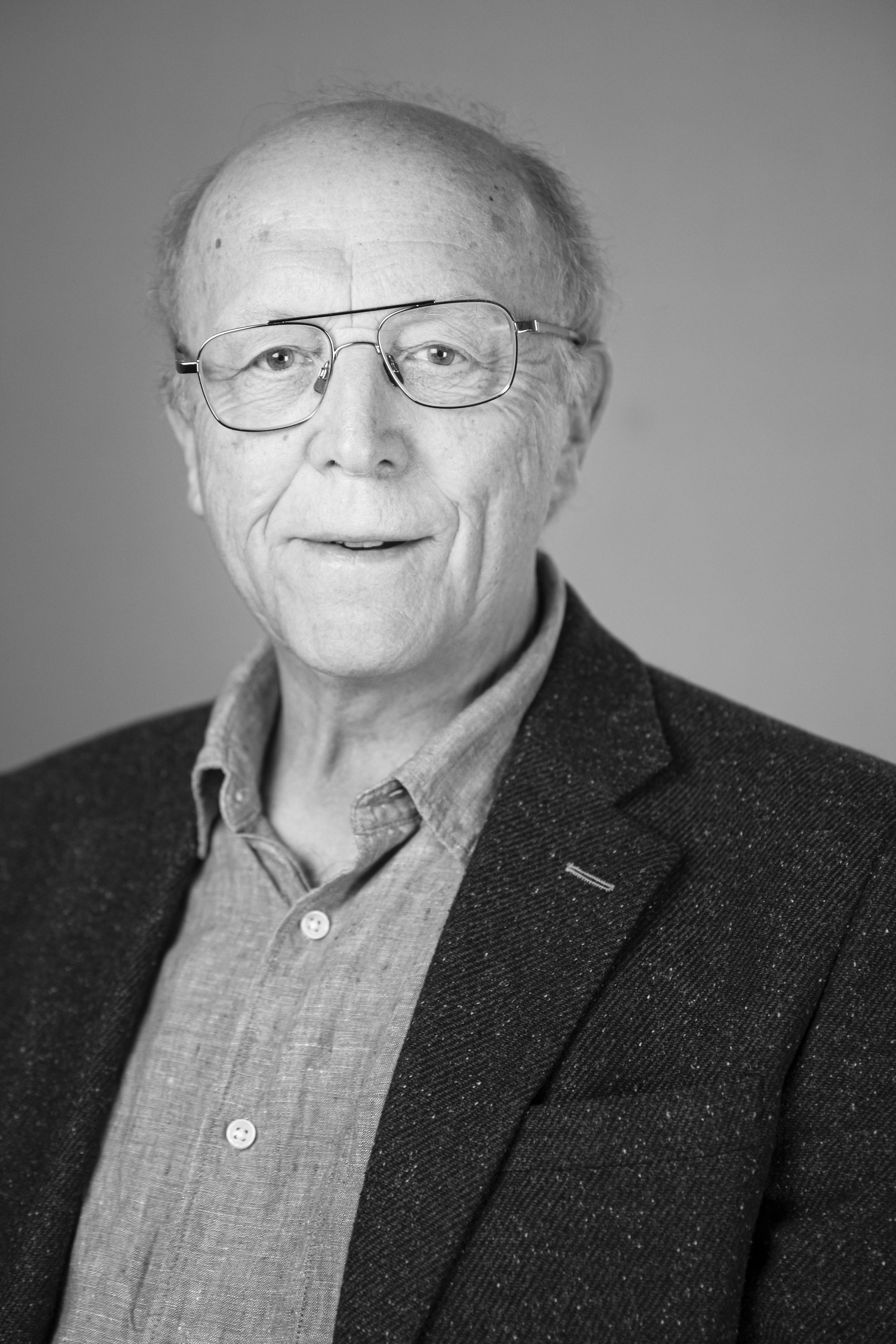 Tony Simpson_1_BW.jpg
