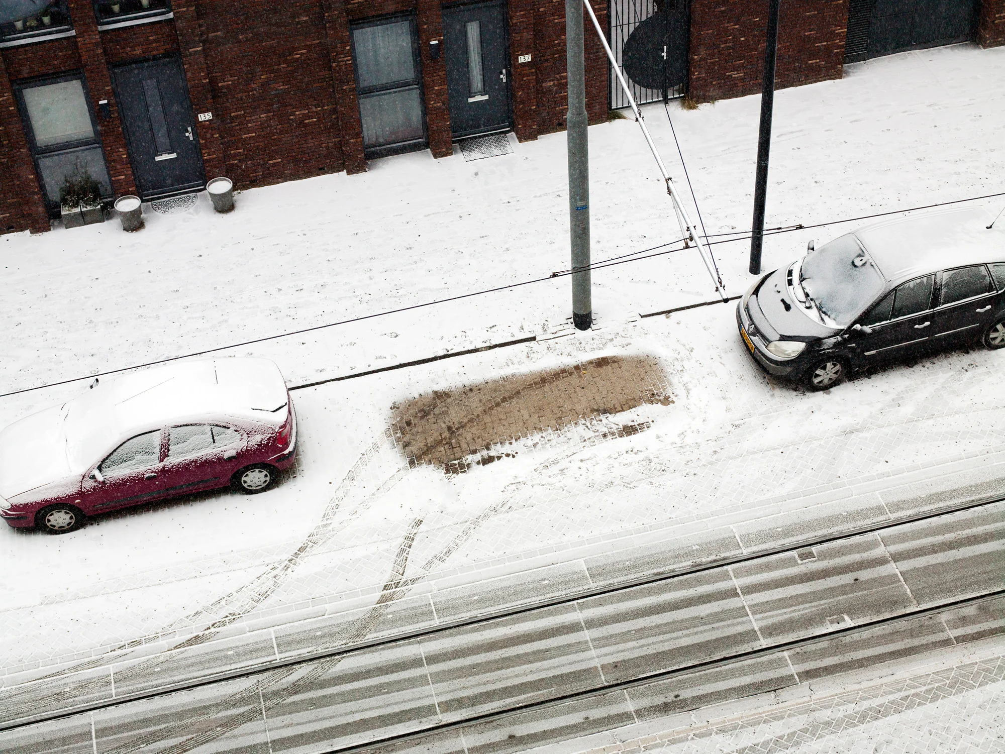 Stomps_CarSnow.jpg