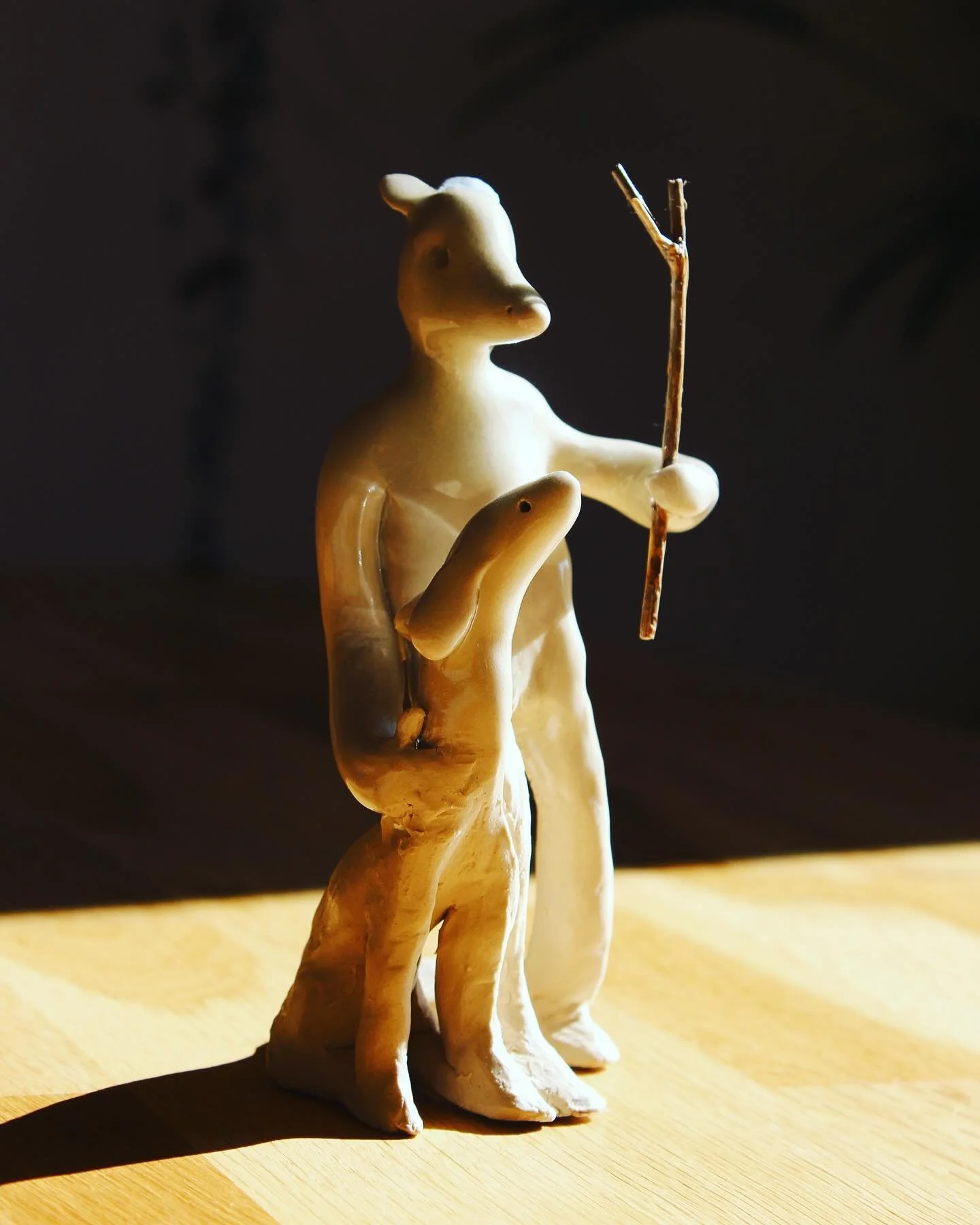 Fetch. Glazed stoneware