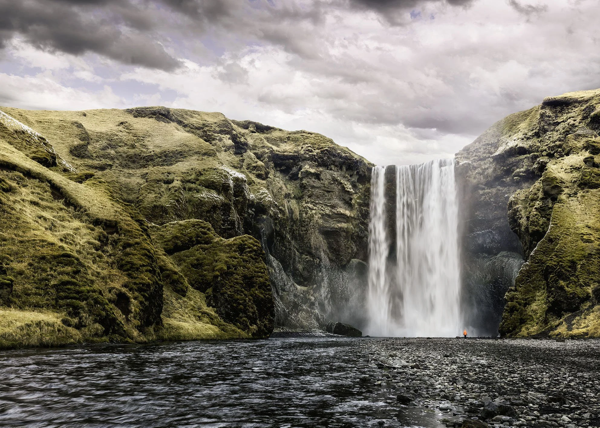 Skogafoss_01.jpg