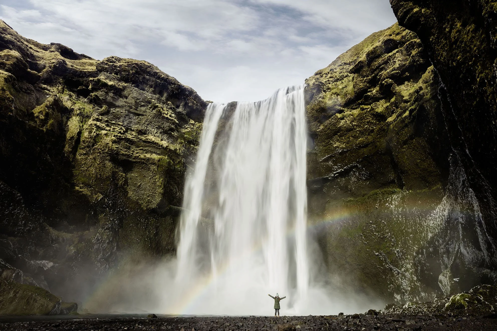 Skogafoss_Close_Mirjana_farbe.jpg