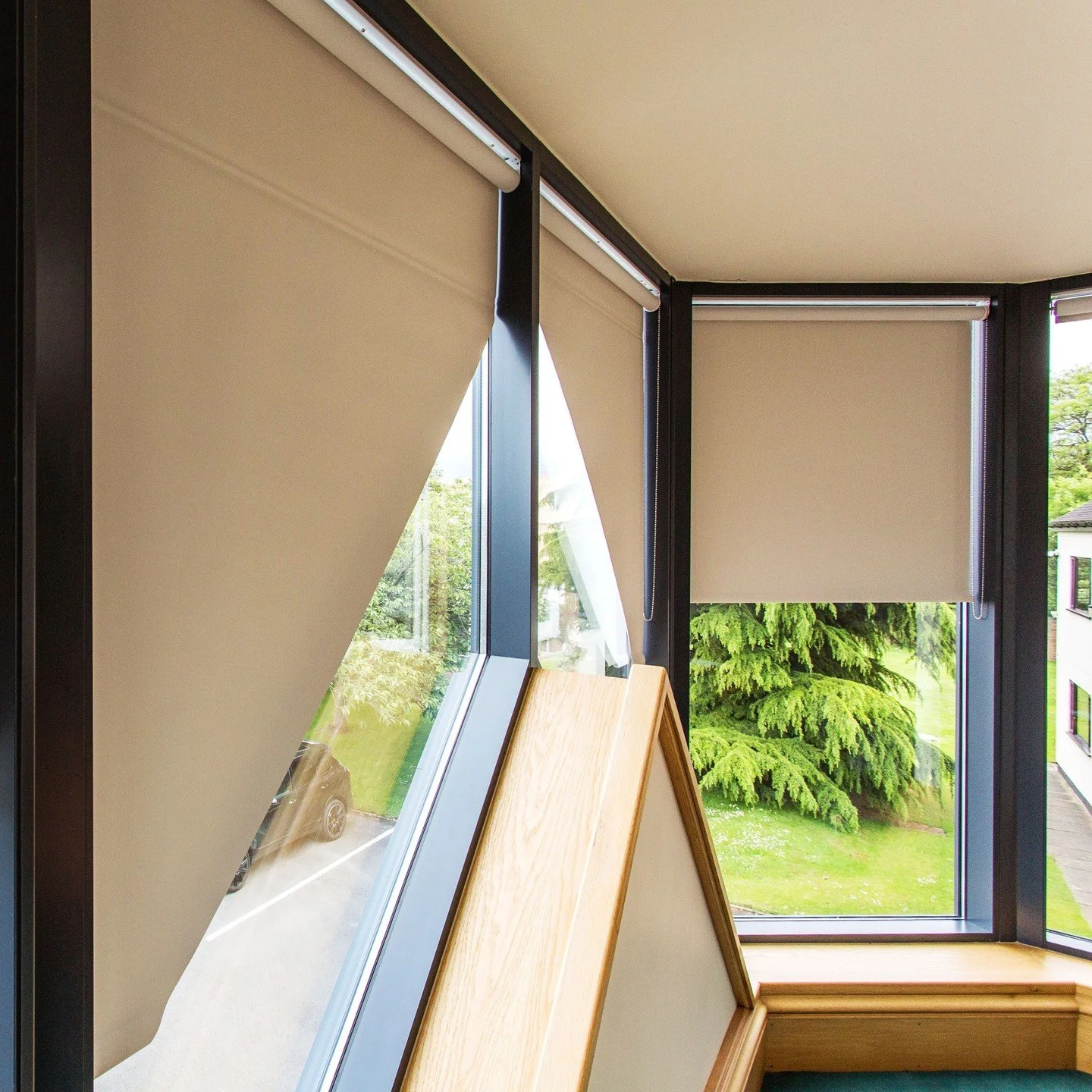 Angles, peaks, triangles - we love a challenge 💡

Triangular windows = wow factor 😍
Custom blinds = perfect fit 👌🏼

Explore some of our completed projects on the website #linkinbio

#UniqueWindows #MadeToMeasure #InteriorInspo #GrandDesignBlinds