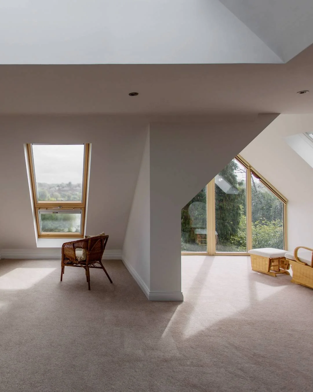 Schedule your blinds in tune with the sun's movements this summer with your home automation system 🌤️

Did you know our motorised blinds are compatible with most smart-home setups?

Which blind are you picking for your space?

Get in touch for a quo