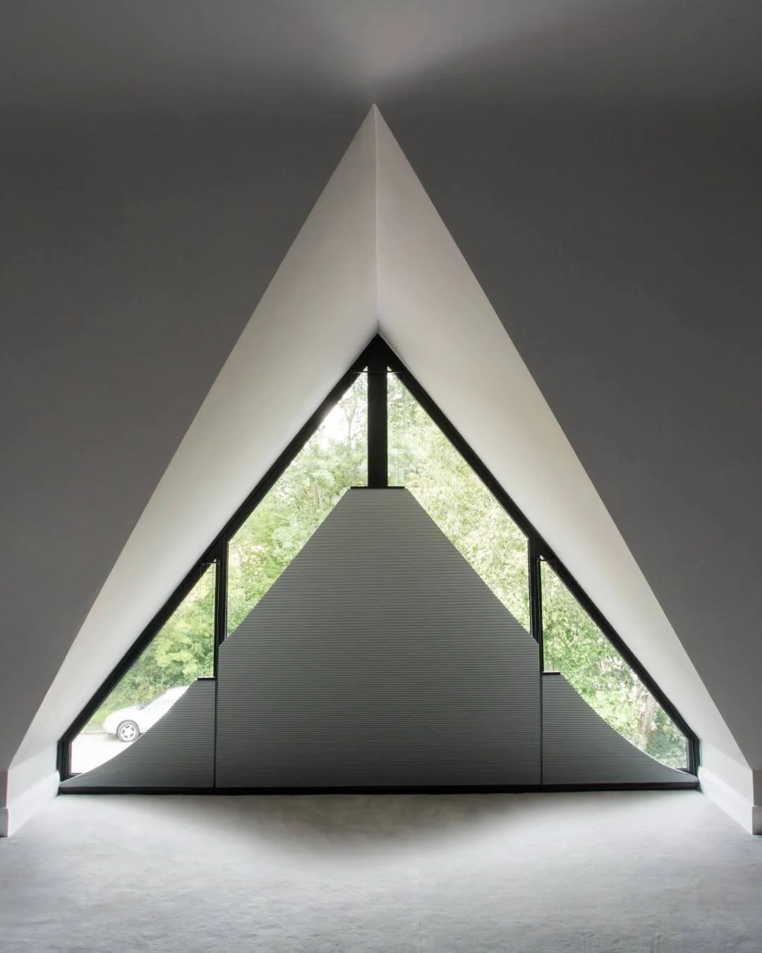 Not all windows are standard... so neither are our solutions.

Triangular, arched, circular or sloping - we specialise in blinds for complex architectural glazing.

If it's an unusual shape, we've got a solution for it 👌🏼

Plus, we offer 𝟮𝟬% 𝗼𝗳