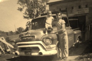 Adjunto la foto de Carlos M. Rivera y su tio Jose Soto, en el primer edificio de Ebanisteria Rivera localisado en la calle San Narciso # 106 en Aguada, Puerto Rico.