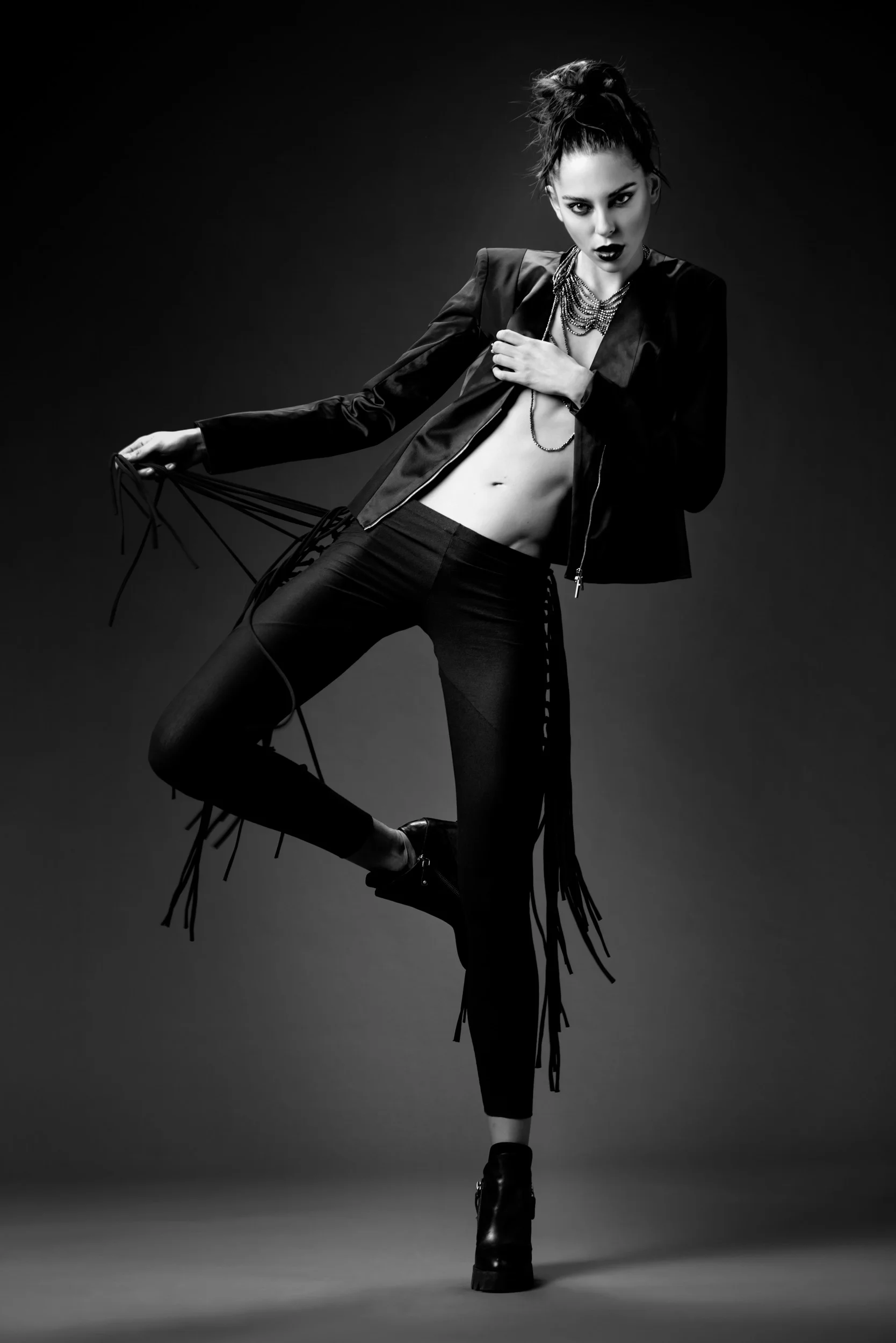 Fashion-Editorial-1-Photography-by-ROAR-Studio-Milan-07.jpg