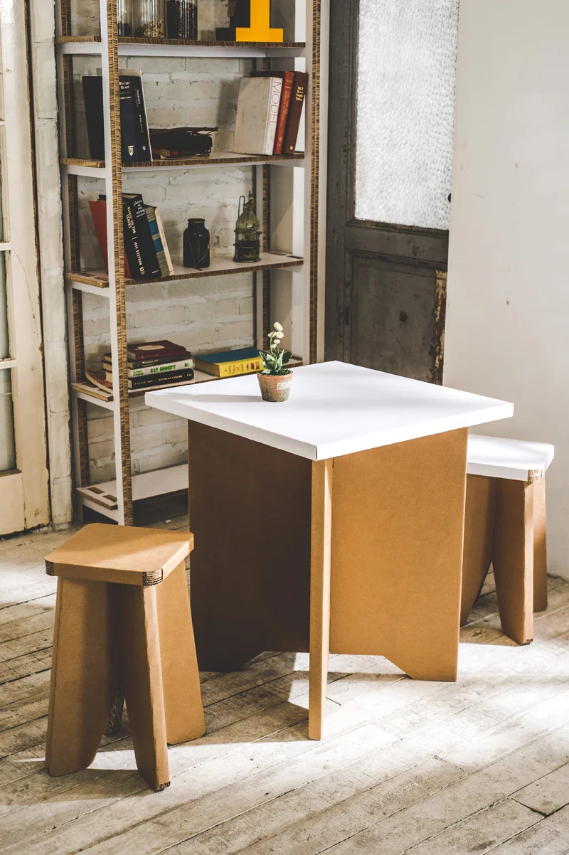 600 Table & Stools 2.jpg